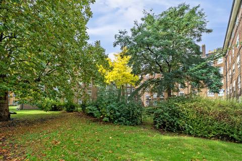 3 bedroom maisonette for sale, Haddo Street, Greenwich