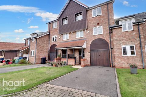 3 bedroom townhouse for sale, The Moorings, Burton Waters