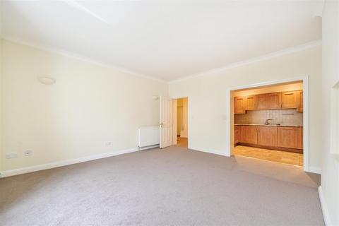 2 bedroom apartment for sale, Newmarket Court, Tavistock