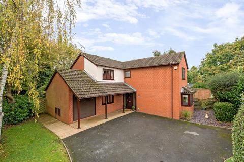 4 bedroom detached house for sale, Hereford HR1