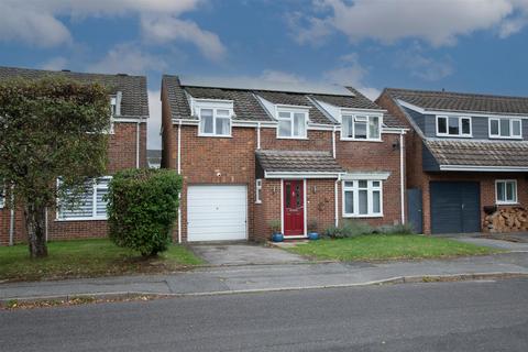 5 bedroom detached house for sale, Hawker Close, Wimborne