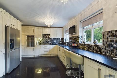 4 bedroom detached bungalow for sale, The Cottage ,Woodville Crescent, High Barnes, Sunderland