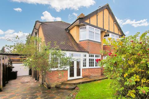 3 bedroom semi-detached house for sale, Colin Close, Shirley