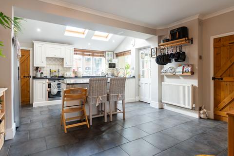 4 bedroom semi-detached house for sale, Peveril Road, Ashby Magna, LE17