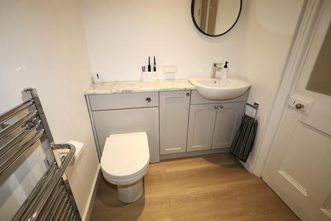 1 Bath Road, Wells, BA5 3HP