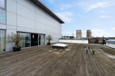 2 bedroom apartment for sale, Unit 23 Lock House, Surrey Quays, SE16