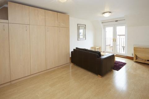 Studio to rent, Wheeler Crescent, Easton NR9