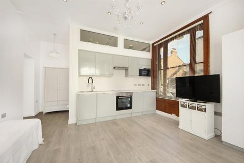 1 bedroom flat to rent, Churchfield Road, W3