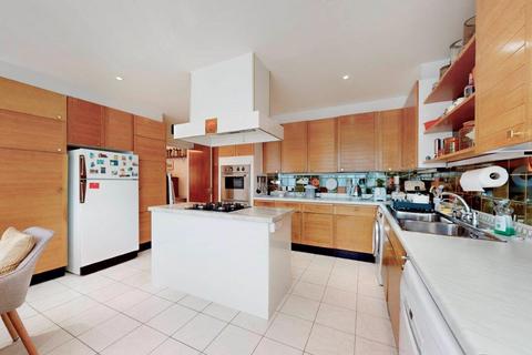 2 bedroom apartment for sale, Avenue Road, St John's Wood, London, NW8