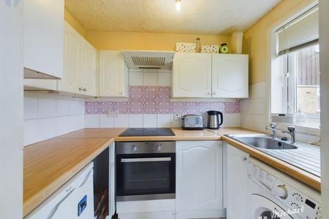 1 bedroom flat for sale, Chequers Court, Aylesbury