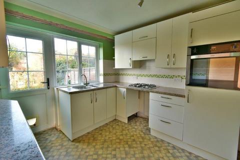 3 bedroom terraced house for sale, Links Drive, Bexhill-on-Sea, TN40