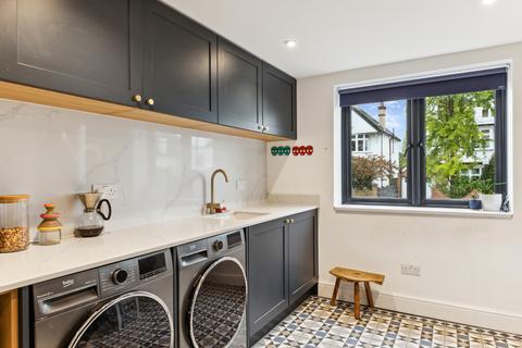 21 Abbotswood Road, London, SW16 1AJ