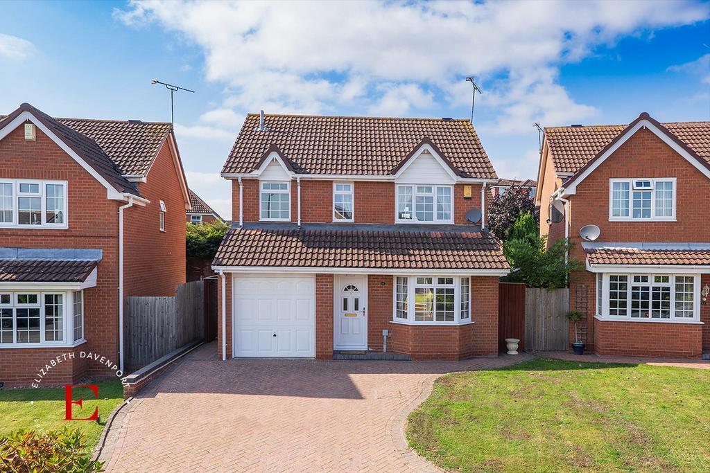 Lyttleton Close, Morrisons Estate 3 bed detached house for sale £350,000