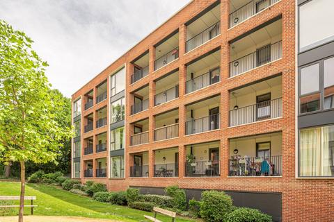 2 bedroom flat to rent, Ebony Crescent, Barnet, EN4