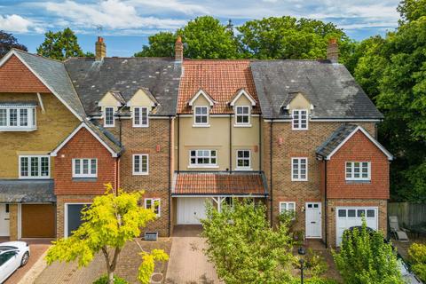 4 bedroom townhouse for sale, Morningside Close, Cheltenham GL52