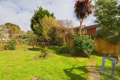 3 bedroom detached house for sale, Elphinstone Road, Hastings