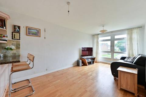 1 bedroom flat for sale, Arnal Crescent, West Hill, London, SW18