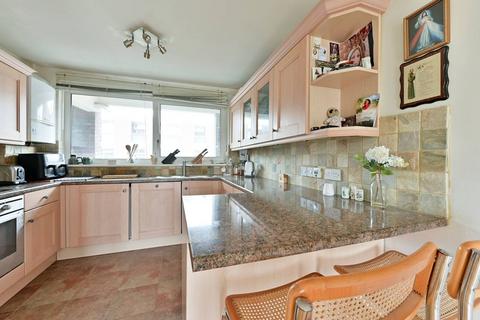 1 bedroom flat for sale, Arnal Crescent, West Hill, London, SW18