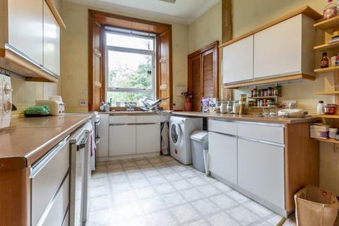 2 bedroom flat to rent, 0921L Harrison Road, Edinburgh, EH11 1EQ