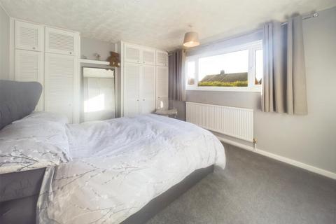 87 Beechcroft Road, Longlevens, Gloucester, GL2 9HE