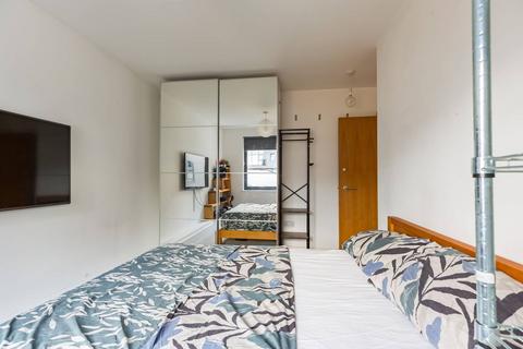 3 bedroom flat for sale, Gnome House, Blackhorse Lane, Walthamstow, London, E17