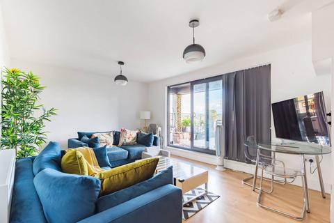 3 bedroom flat for sale, Gnome House, Blackhorse Lane, Walthamstow, London, E17