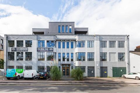 3 bedroom flat for sale, Gnome House, Blackhorse Lane, Walthamstow, London, E17