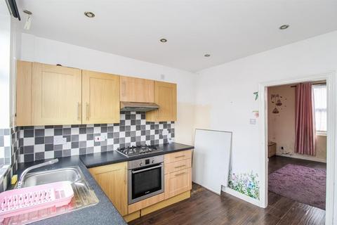 2 bedroom terraced house for sale, Normanton Street, Horbury WF4