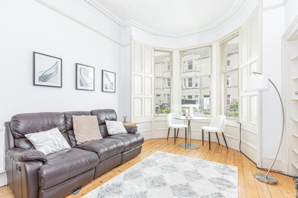 30, Learmonth Grove, Edinburgh, EH4 1BW 1 bed flat to rent £1,250 pcm (£288 pw)