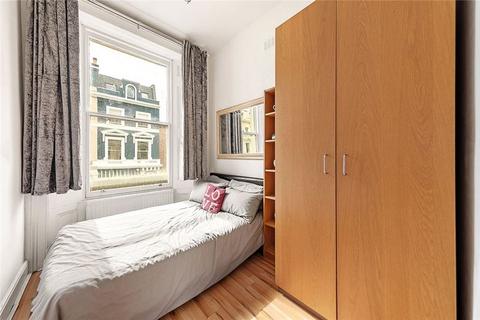 Studio to rent, Ladbroke Crescent, London W11