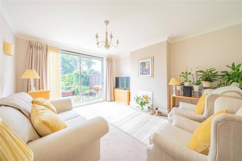 3 bedroom semi-detached house for sale, Kingswood Crescent, Leeds, West Yorkshire