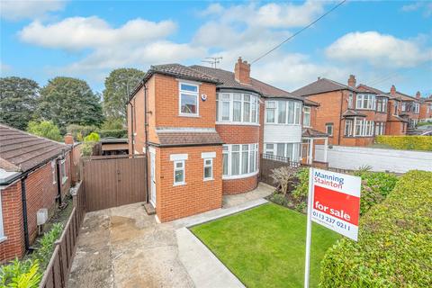 3 bedroom semi-detached house for sale, Kingswood Crescent, Leeds, West Yorkshire