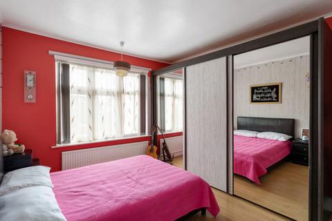 60 Harewood Road, Isleworth, TW7 5HL