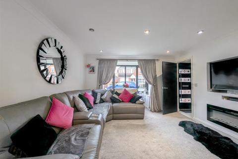 4 bedroom detached house for sale, Harvest Way, Hindley Green