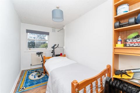 Flat G, 12 Sutherland Road, London, W13 0DT