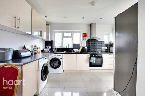 7 Cromer Close, Uxbridge, UB8 3DA