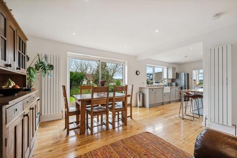 102 Drumlin Drive, Milngavie, Glasgow, G62 6NG