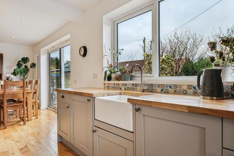 102 Drumlin Drive, Milngavie, Glasgow, G62 6NG