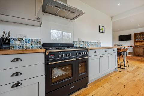 102 Drumlin Drive, Milngavie, Glasgow, G62 6NG