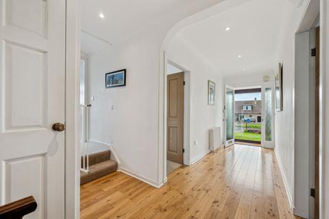 102 Drumlin Drive, Milngavie, Glasgow, G62 6NG