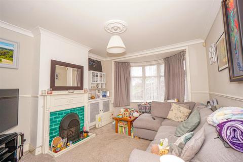 3 bedroom semi-detached house for sale, Sedlescombe Road North, St. Leonards-On-Sea