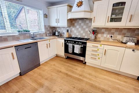 4 bedroom detached house for sale, Verwood