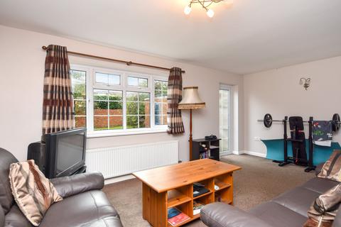 35 Aylesbeare, Shoeburyness, Southend-on-sea, SS3 8AE