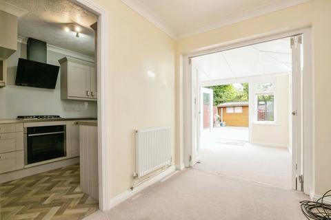 63 Mill Rise, Robertsbridge, TN32 5EG