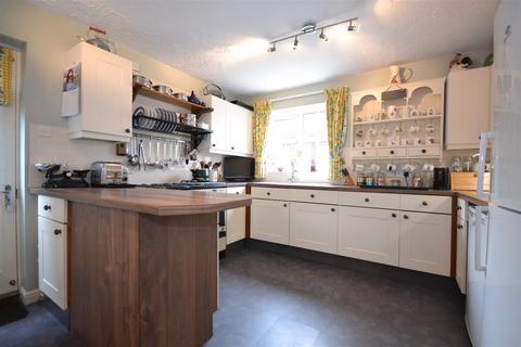 4 bedroom detached house for sale, Starlight Farm Close, Verwood