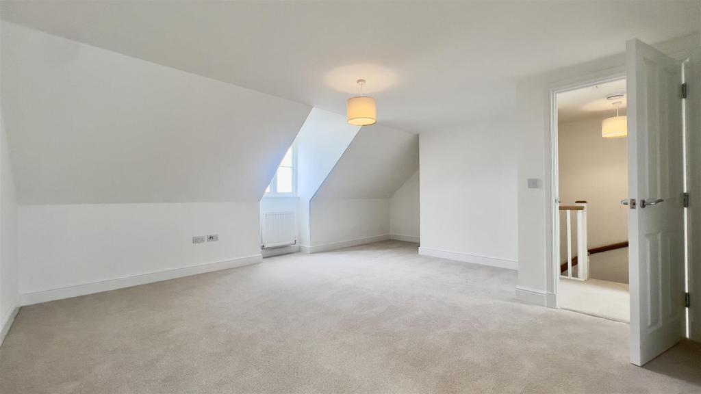 Master Bedroom with En-Suite