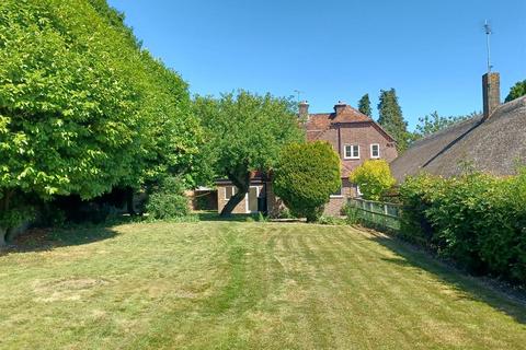 4 bedroom detached house to rent, Sutton Manor Farmhouse