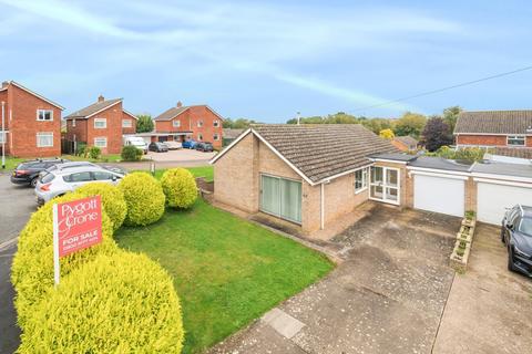 2 bedroom bungalow for sale, Photinia Close, Branston, Lincoln, Lincolnshire, LN4