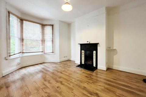 2 bedroom flat for sale, Manor Villas, Bath BA1