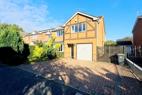 4 bedroom detached house to rent, Canterbury Close, Nuthall NG16